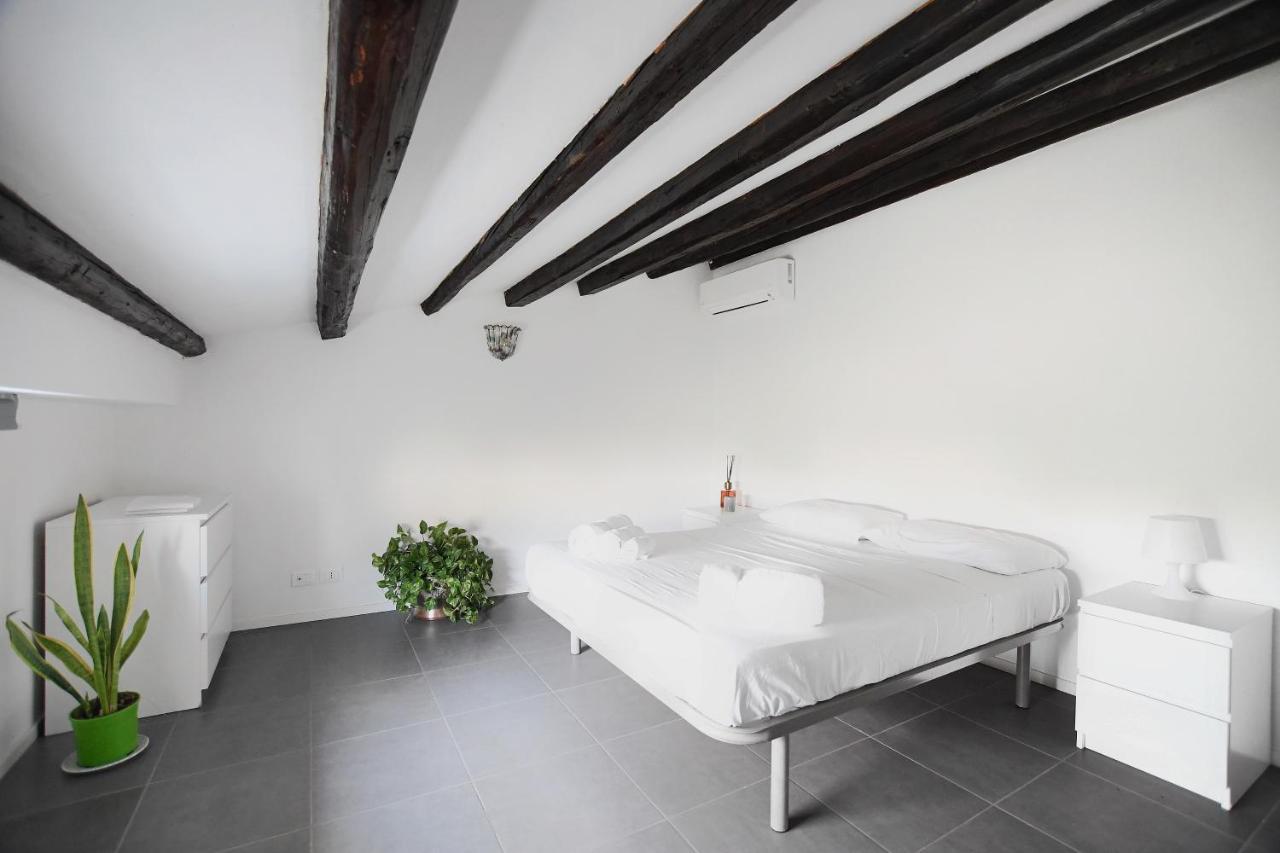 Iflat Dimora Giardino Inglese Apartment Palermo Exterior photo